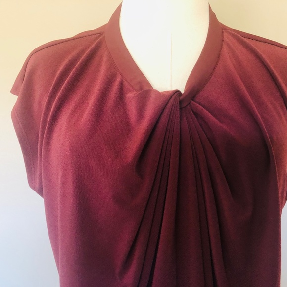 Ann Taylor Petite Maroon V Neck Short Sleeve XLP - Picture 3 of 10